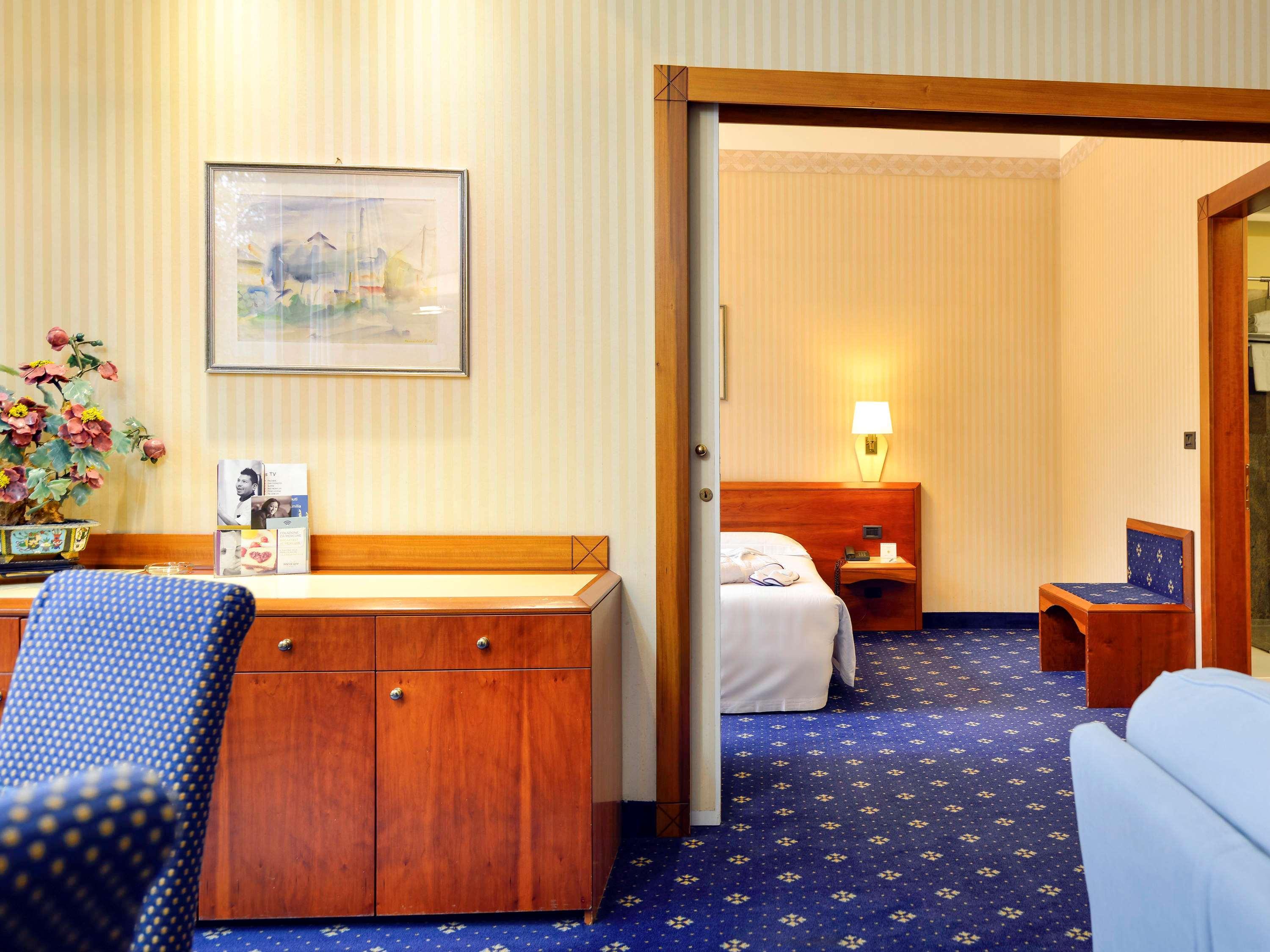 Mercure Reggio Emilia Centro Astoria Εξωτερικό φωτογραφία