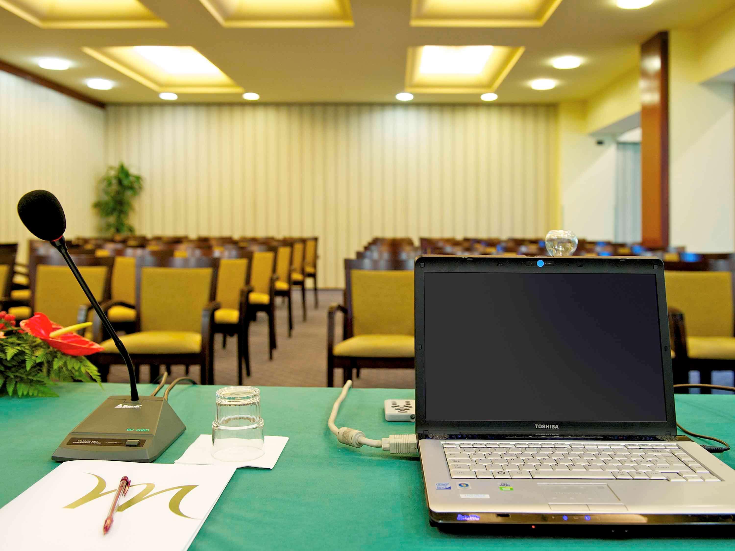 Mercure Reggio Emilia Centro Astoria Εξωτερικό φωτογραφία