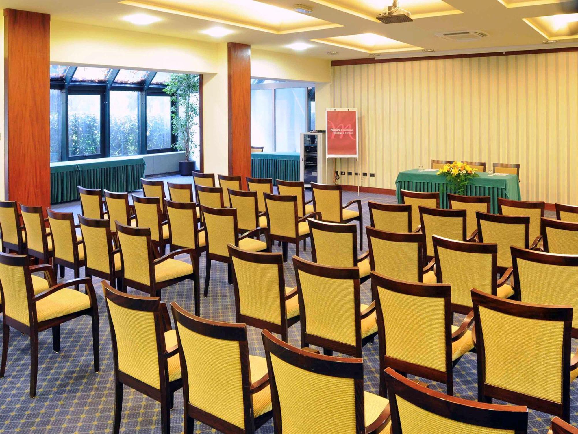 Mercure Reggio Emilia Centro Astoria Εξωτερικό φωτογραφία